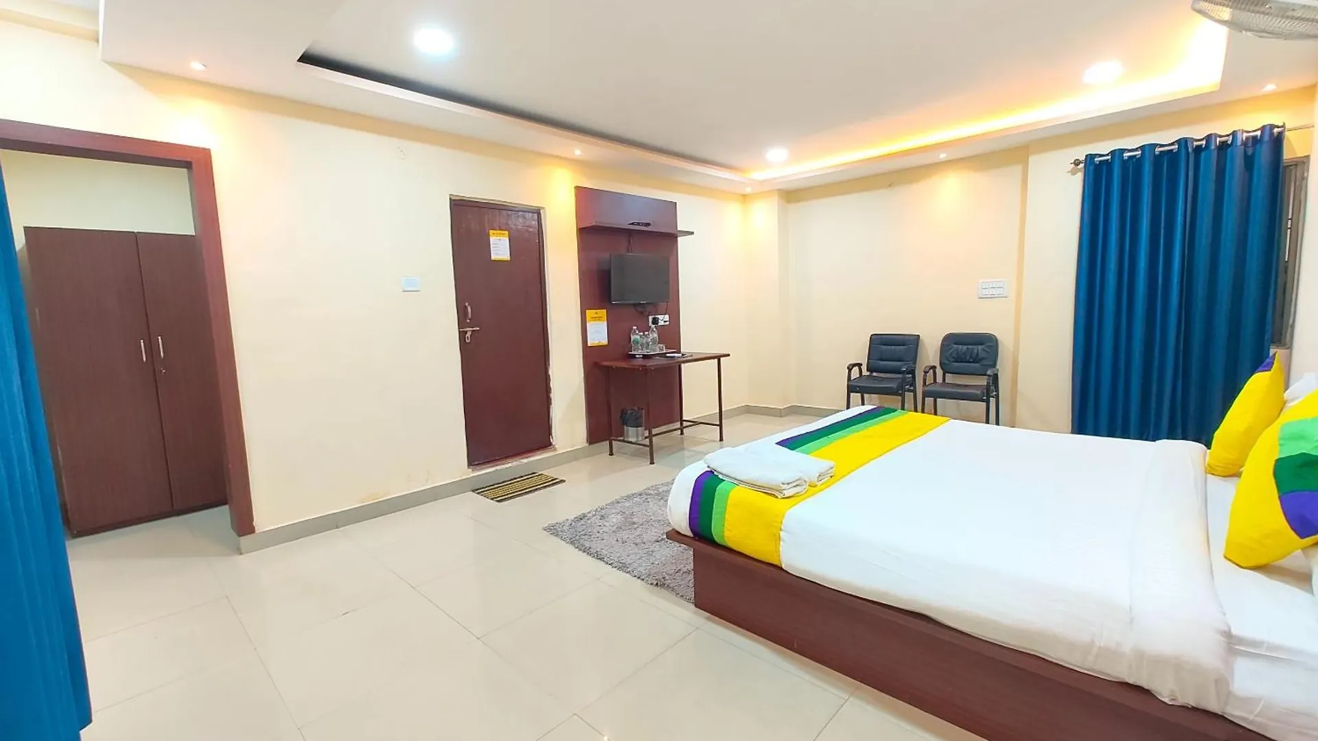 A Premium Hotel Kashi-Grand-Residency Near Shree Kashi Vishwanath Temple And Ganga Arti Dashawamedh Ghat - Best Hotel Benares